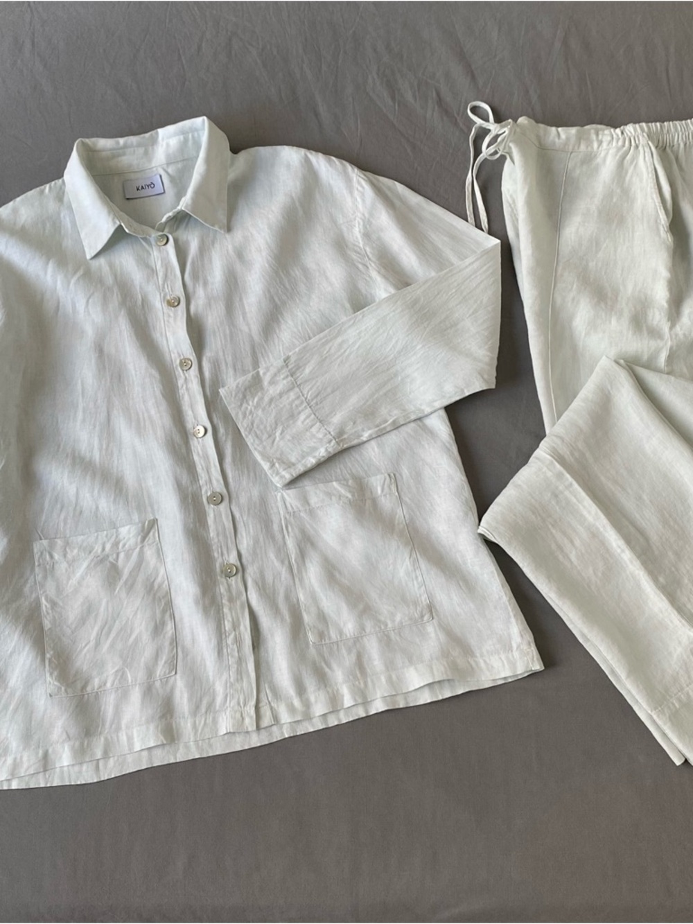 Soft Linen Set with Shell Buttons